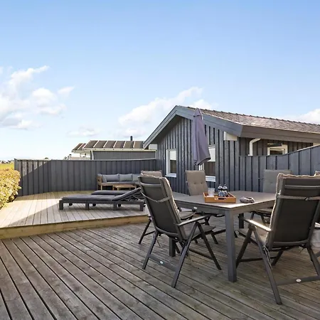 4 Bedroom Lovely In